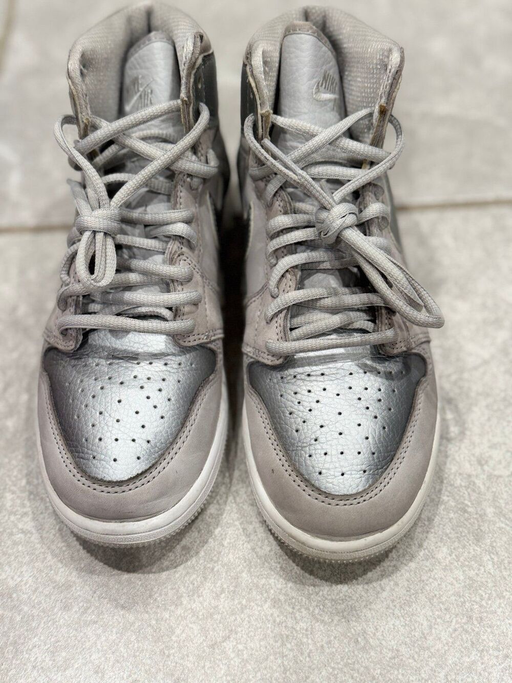 Nike Air Jordan 1 Retro High CO Japan Neutral Grey GS 5.5/Womens 7 Silver